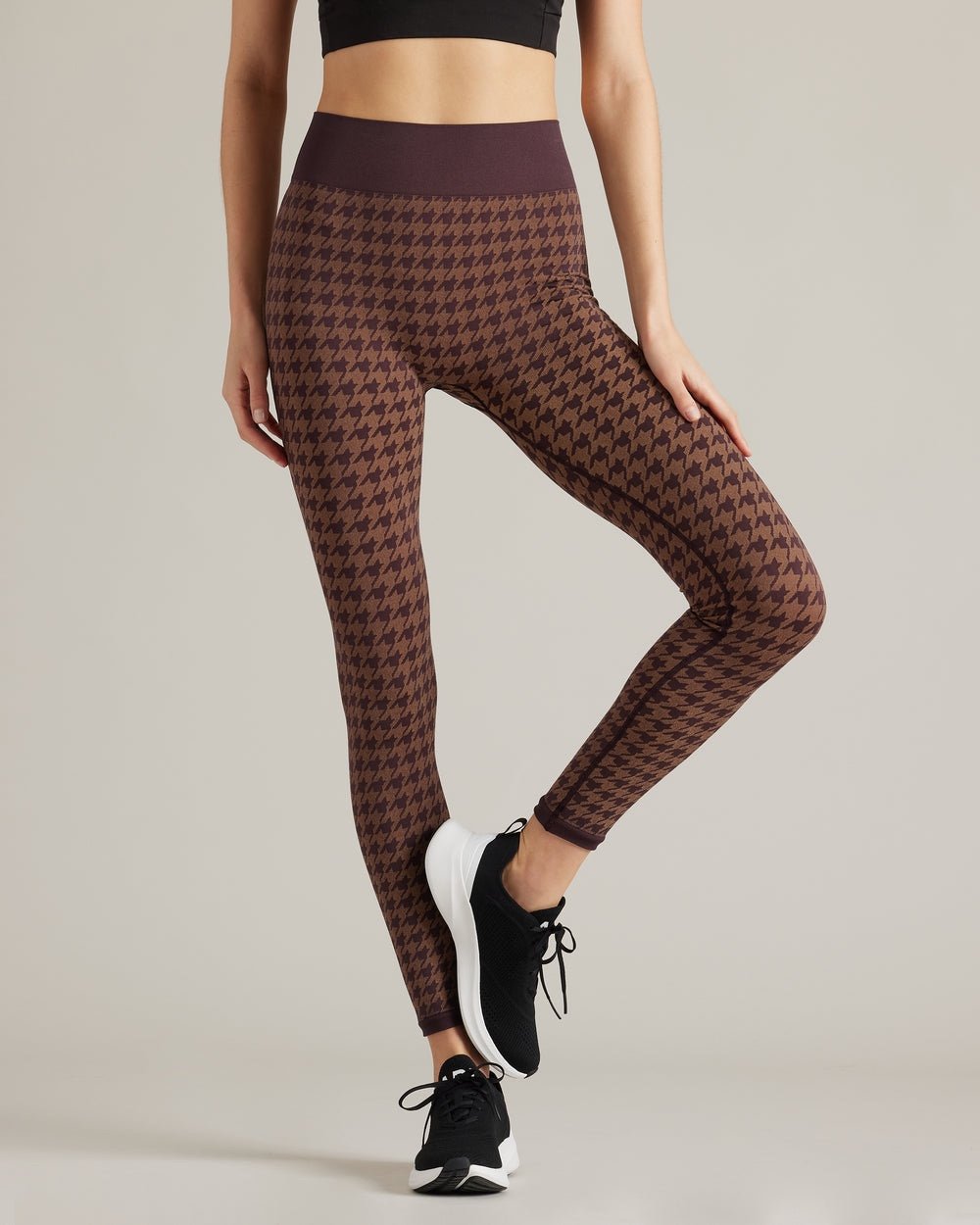 New! Rhone Houndstooth seamless base Legging
