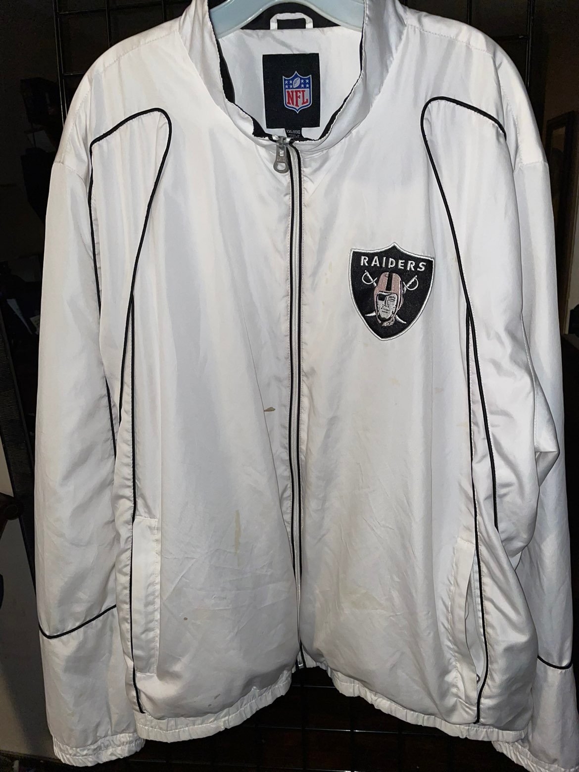 Throwback raiders windbraker