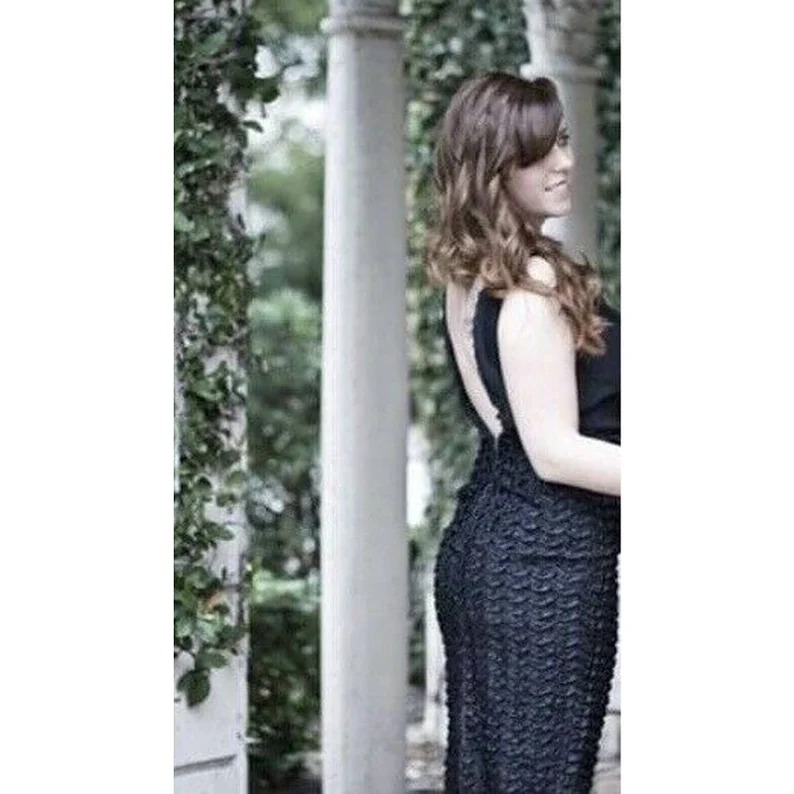 Vintage Ruffle Texture V high quality Neck Black Mid Calf Pencil Dress