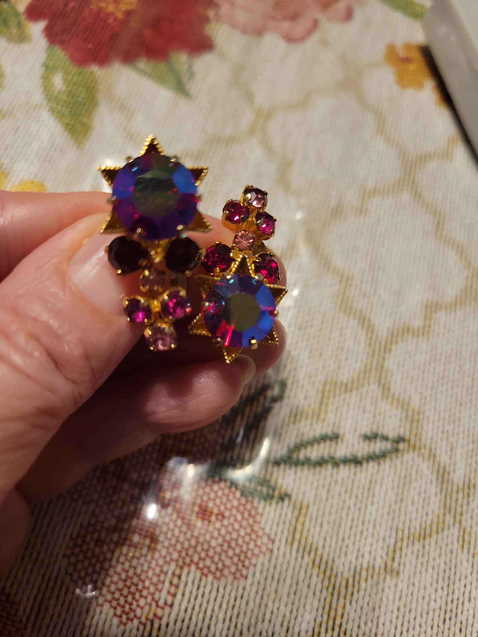 VINTAGE STUNNING AURORA BOREALIS EARRINGS
