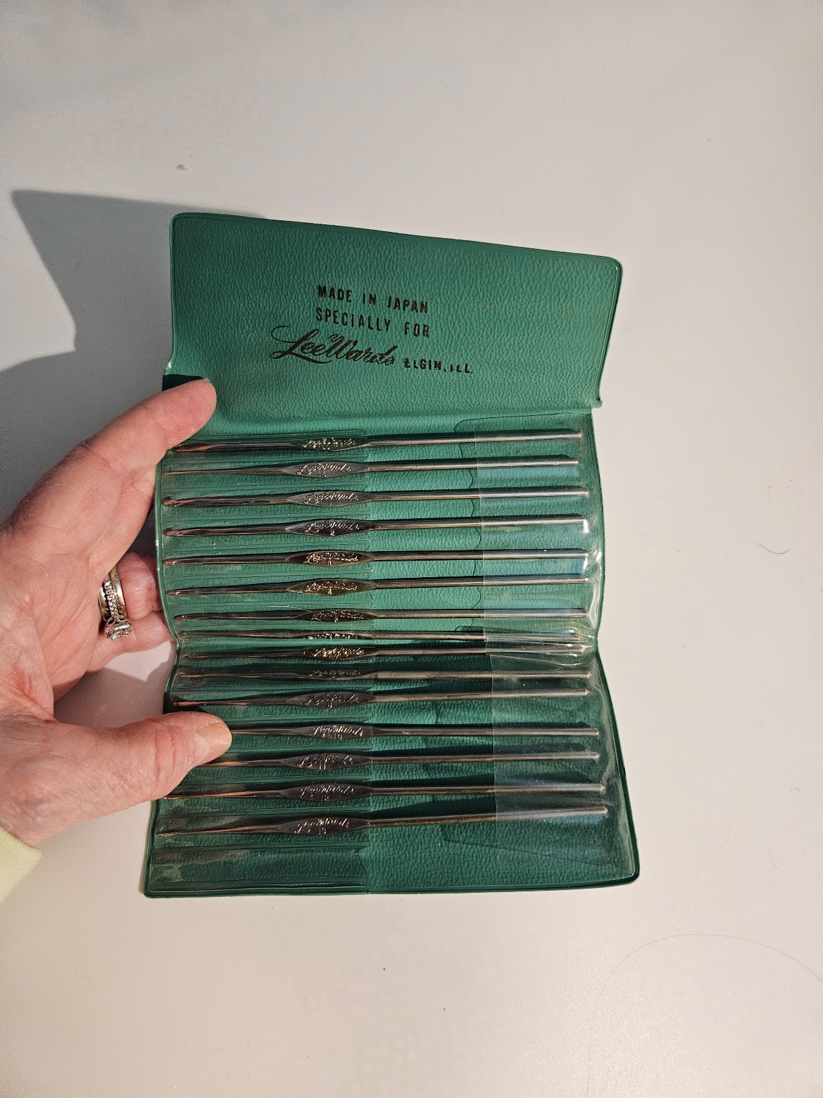Lee Wards crochet hook set
