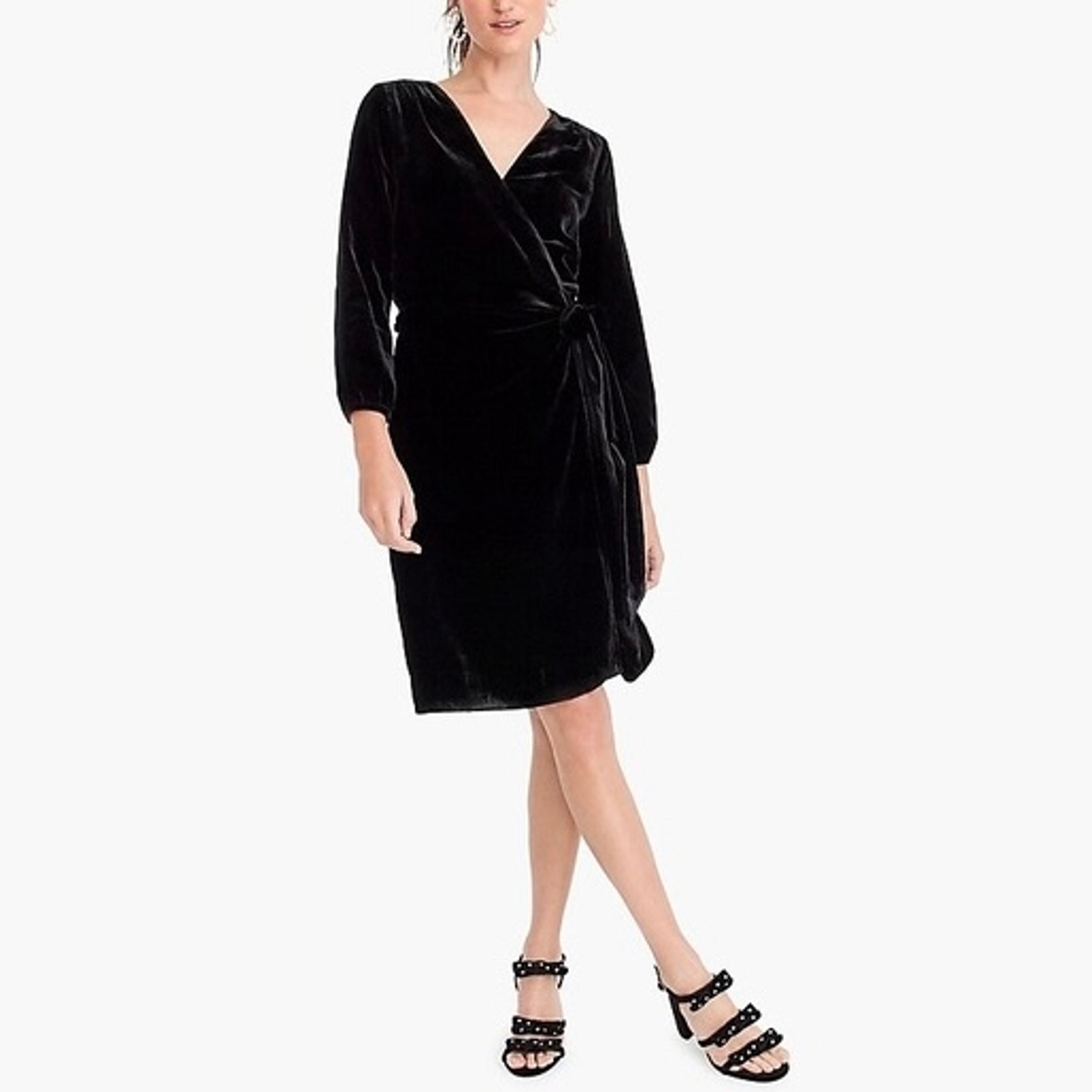 J. Crew Black Velvet Wrap Knee Length Long Sleeve Dress Style K0145 Women’s 6