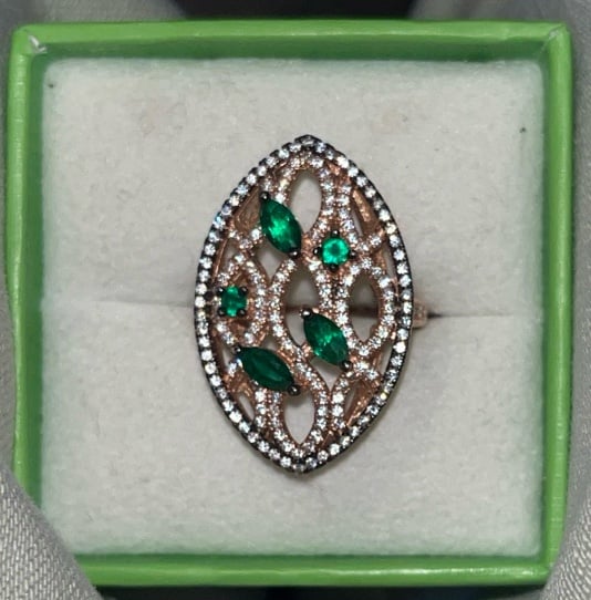 ring size 7 1/4 Green marquis & round w/ White Diamond Simulated Ring, Rose