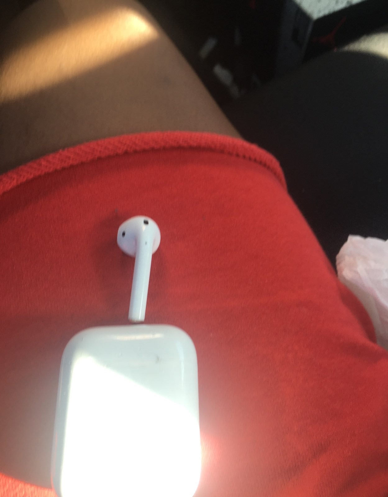 AirPods (1st generation)