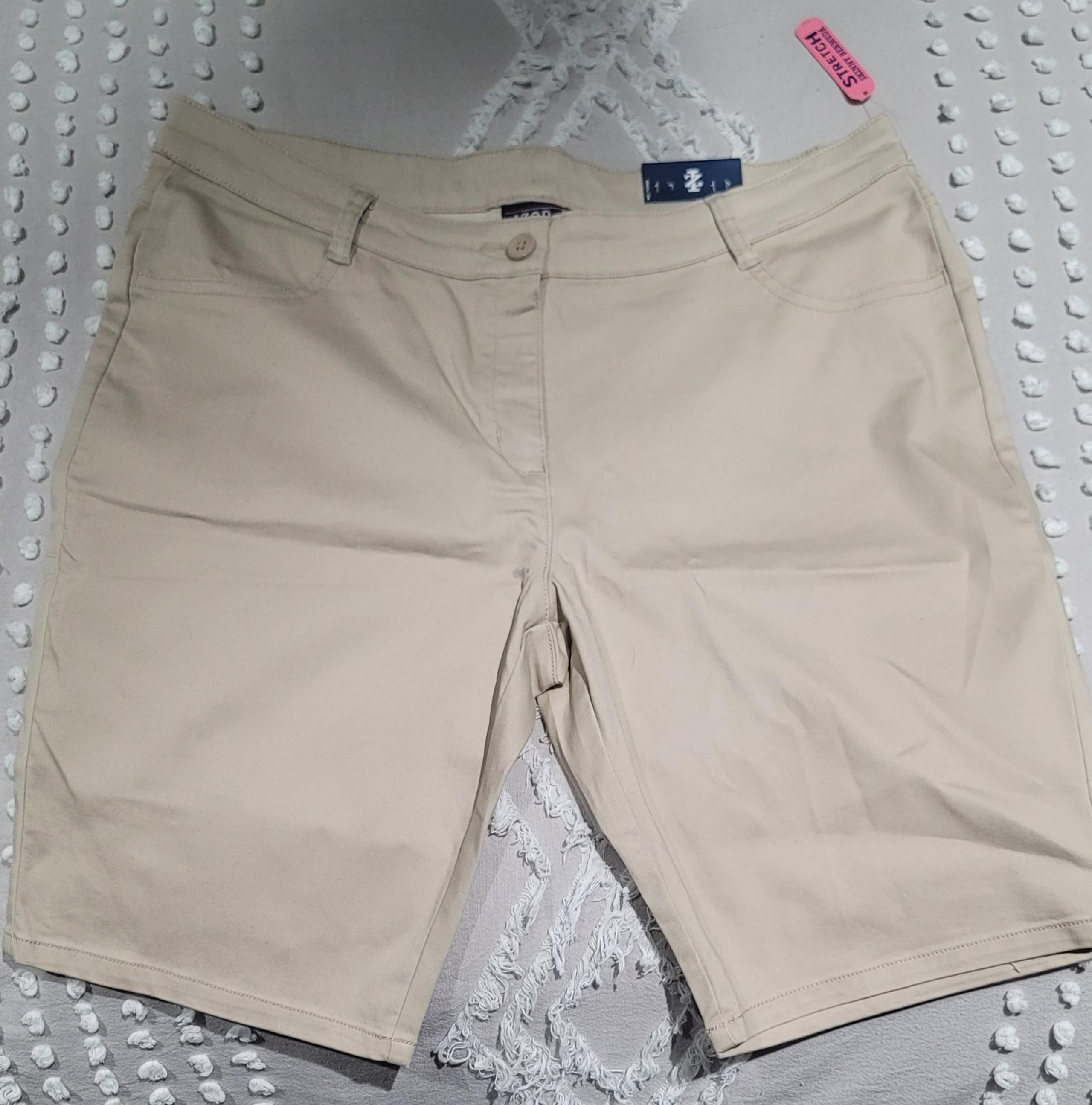 Izod khaki shorts