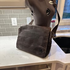 Leather briefcase/ shoulderbag