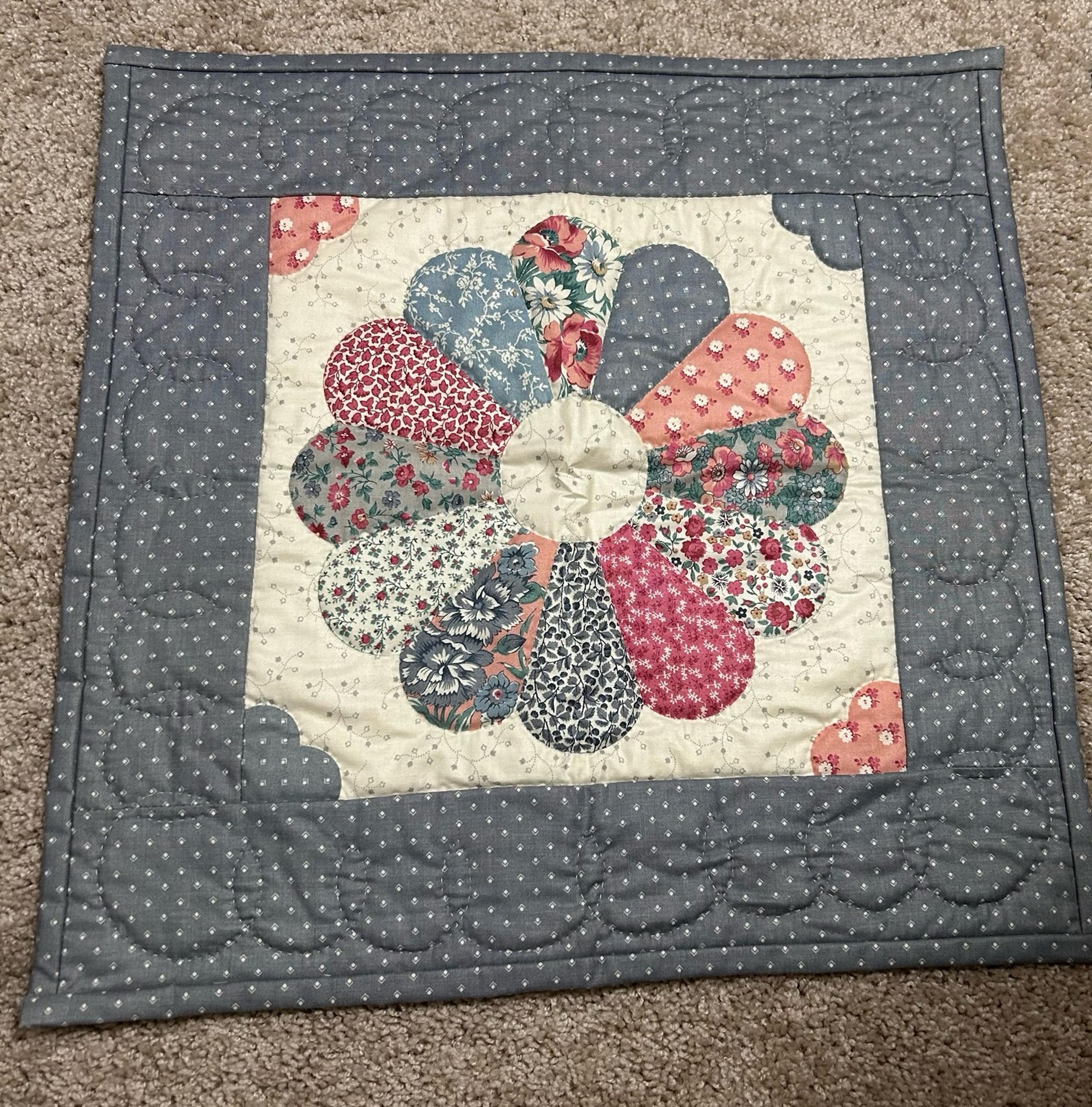 Hand Quilted Dresden Plate Quilt Block Wall Hanging 18 Inch Square Blue Pink