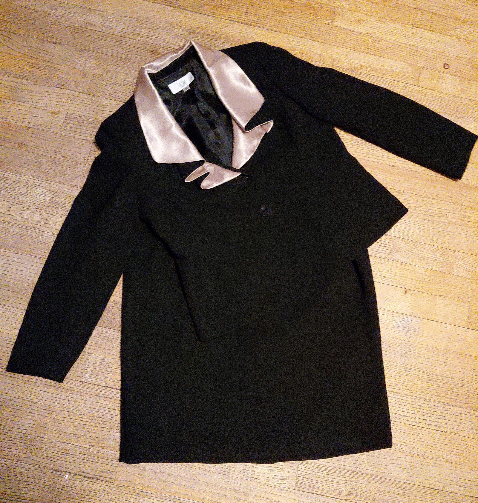 Le Suit skirtsuit