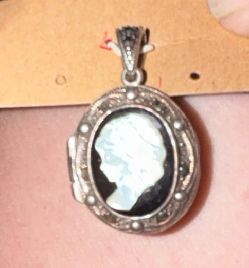 Sterling silver Camilo locket