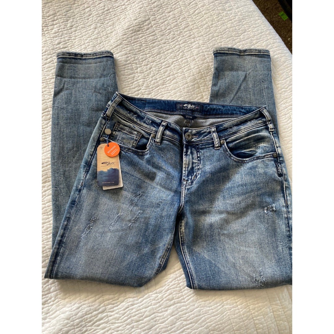 New Silver Jeans Sam boyfriend crop Jean 28x27