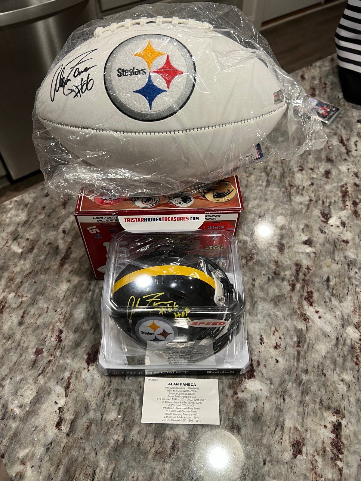Alan Faneca STEELERS Signed Football and Mini Helmet AUTHENTICATED