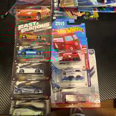 Hot wheels fnf set of 5 with hello kitty lot of 3, reserved for choppacollectabl