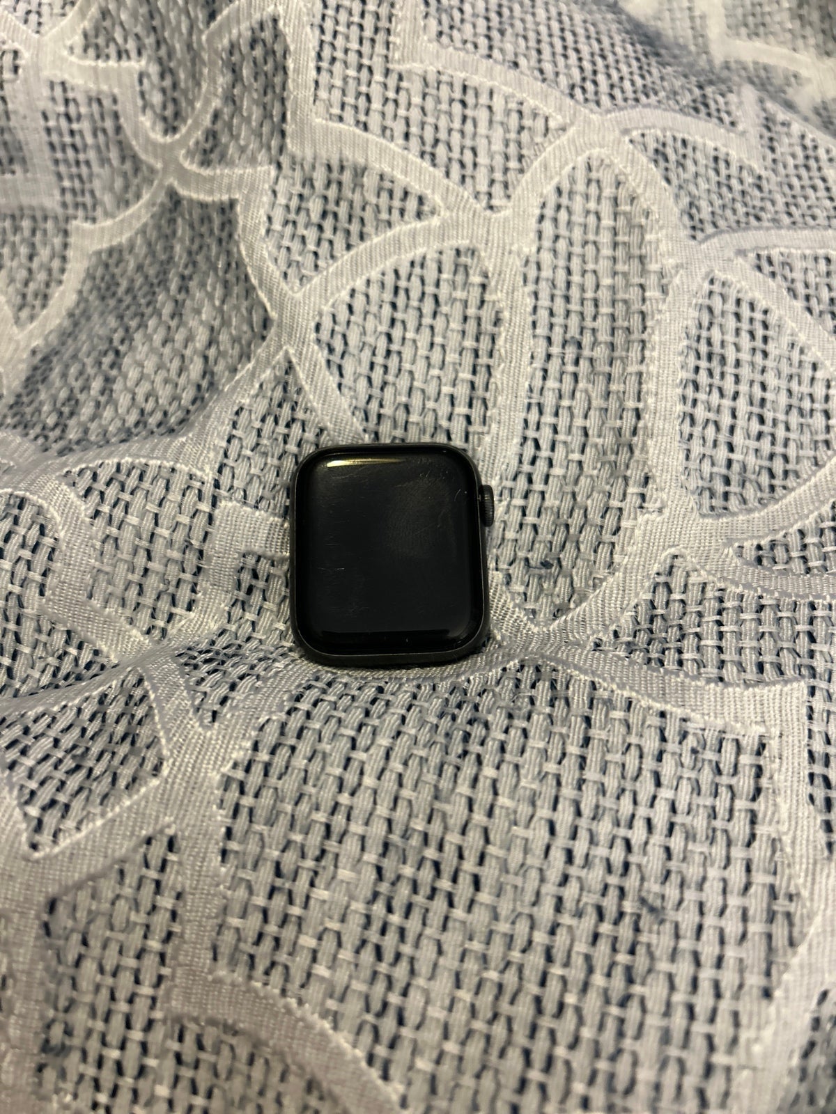Apple Watch 5 excellent condition small face black band wireless and gps