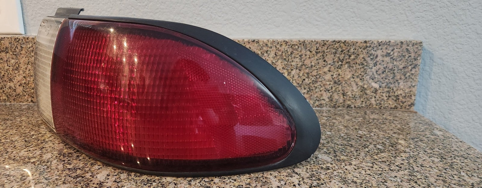 98-99 Sentra SE-L Passenger Right Tail Light OEM Clear/Red rRm6gtY36