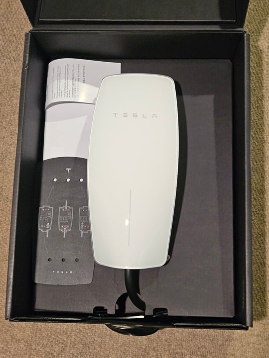 Tesla wall charger