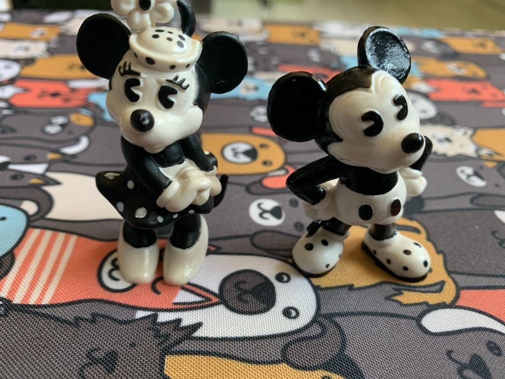 Mickey and Minnie mouse figurines