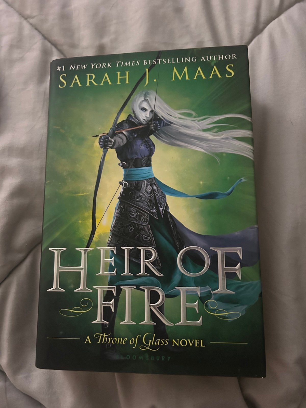 Throne of Glass Heir of Fire OG Cover (Never physically Read)