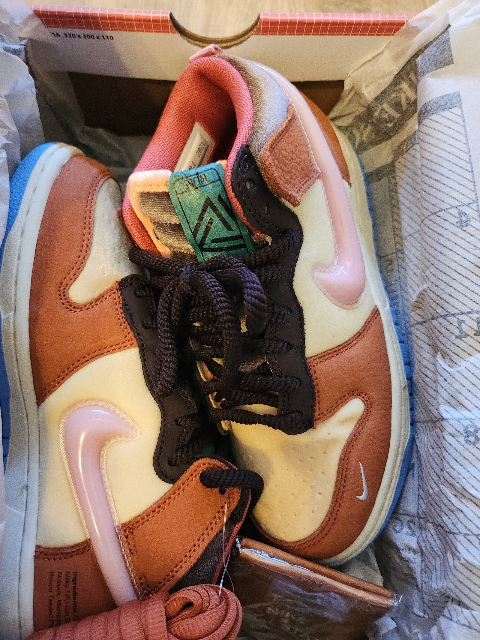Nike dunk mid