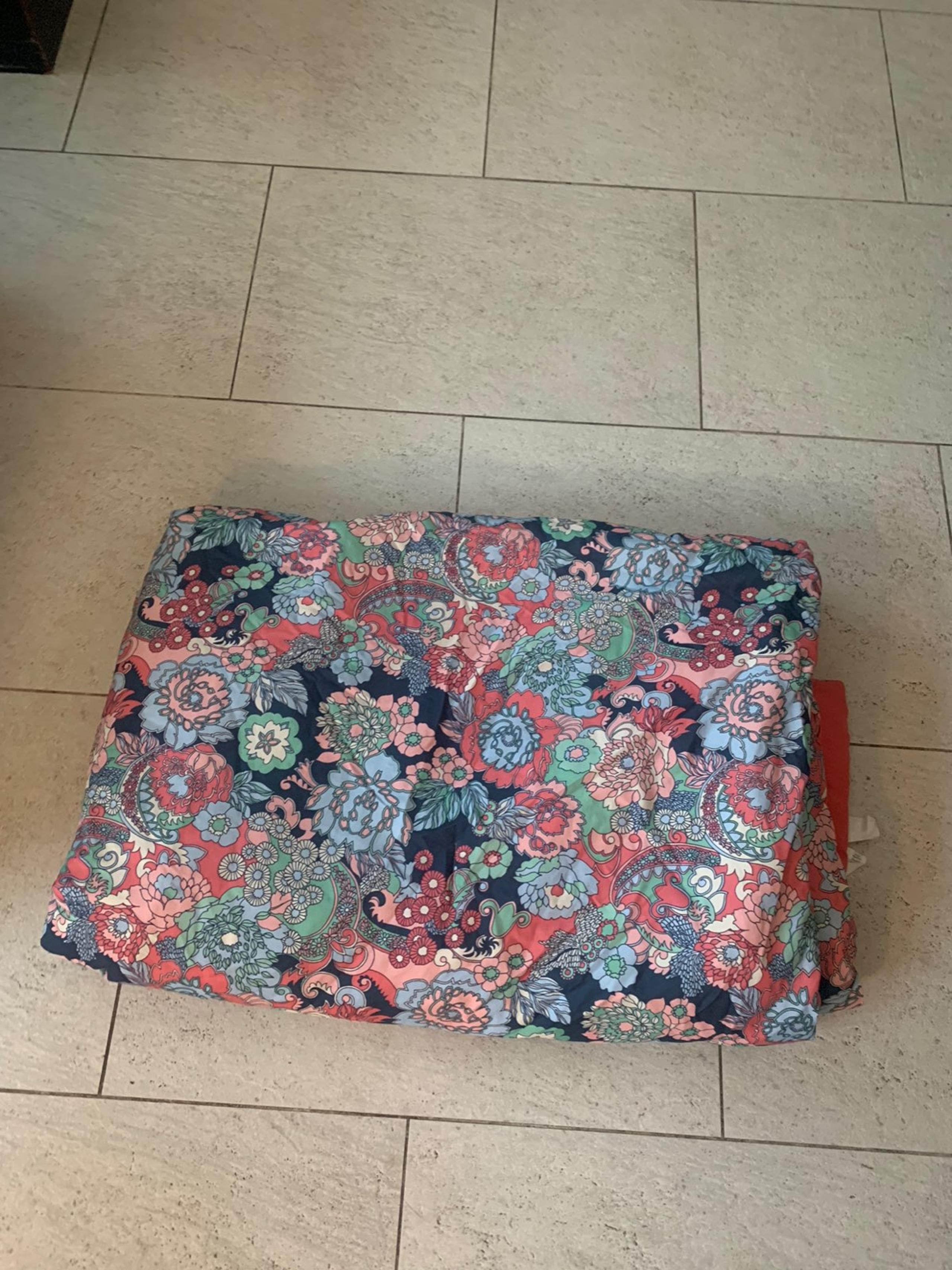 Roxy Twin/Twin XL Retro Floral Comforter