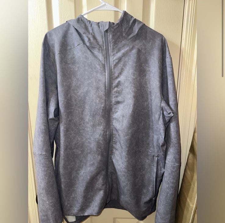 Lululemon warp light packable jacket