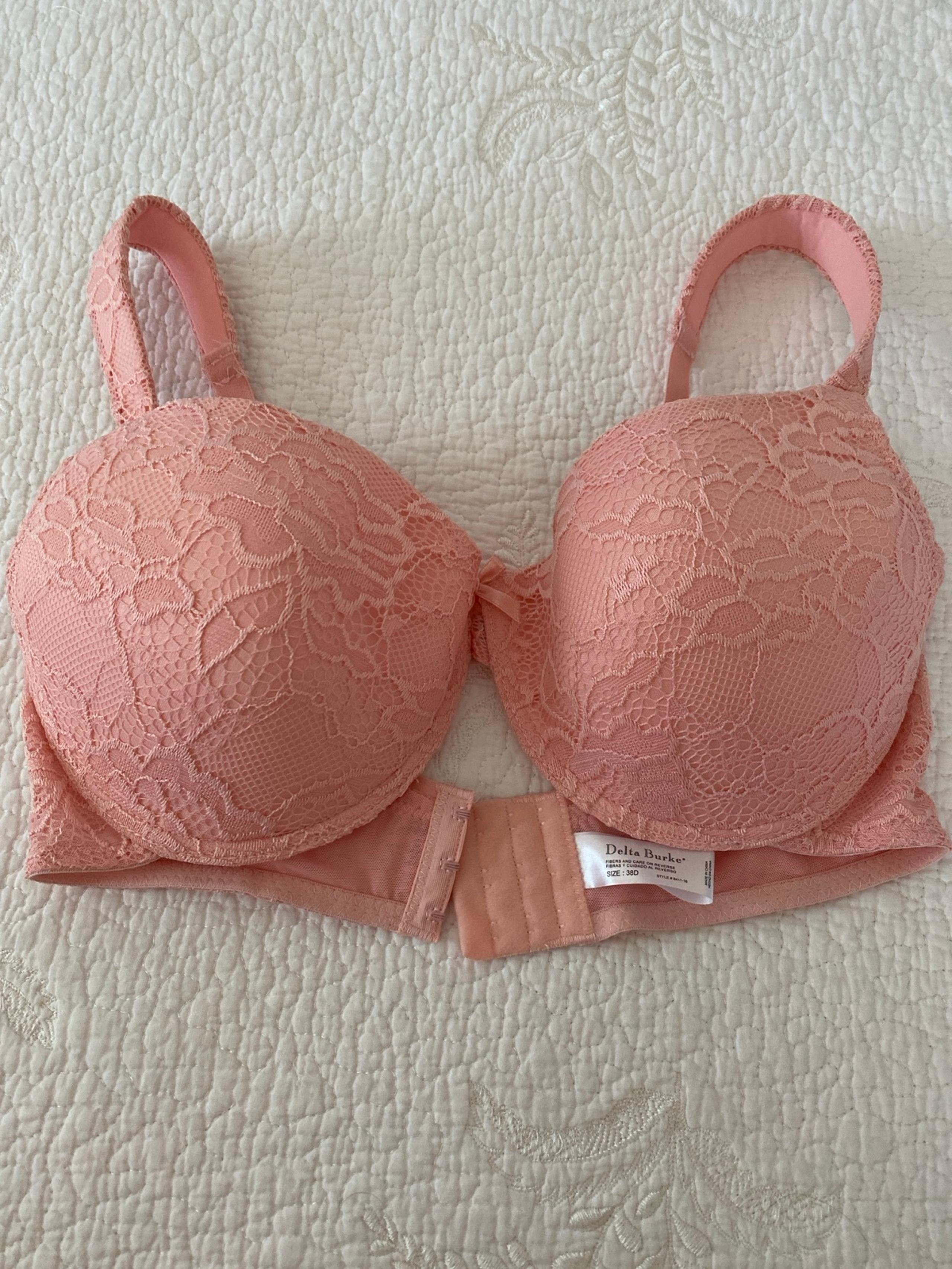 38D Delta Burke lace bra