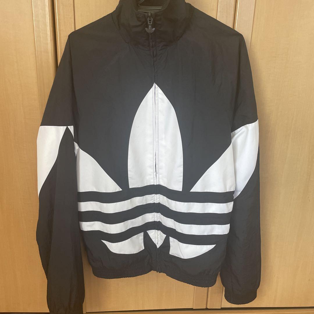 adidas Big Trefoil Set-up