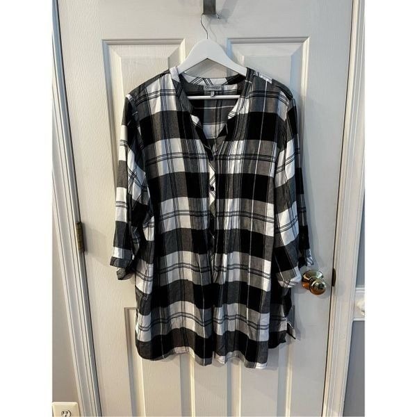 Catherine’s Black & White Buffalo Plaid Flannel Pintuck Tunic Button Down Shirt