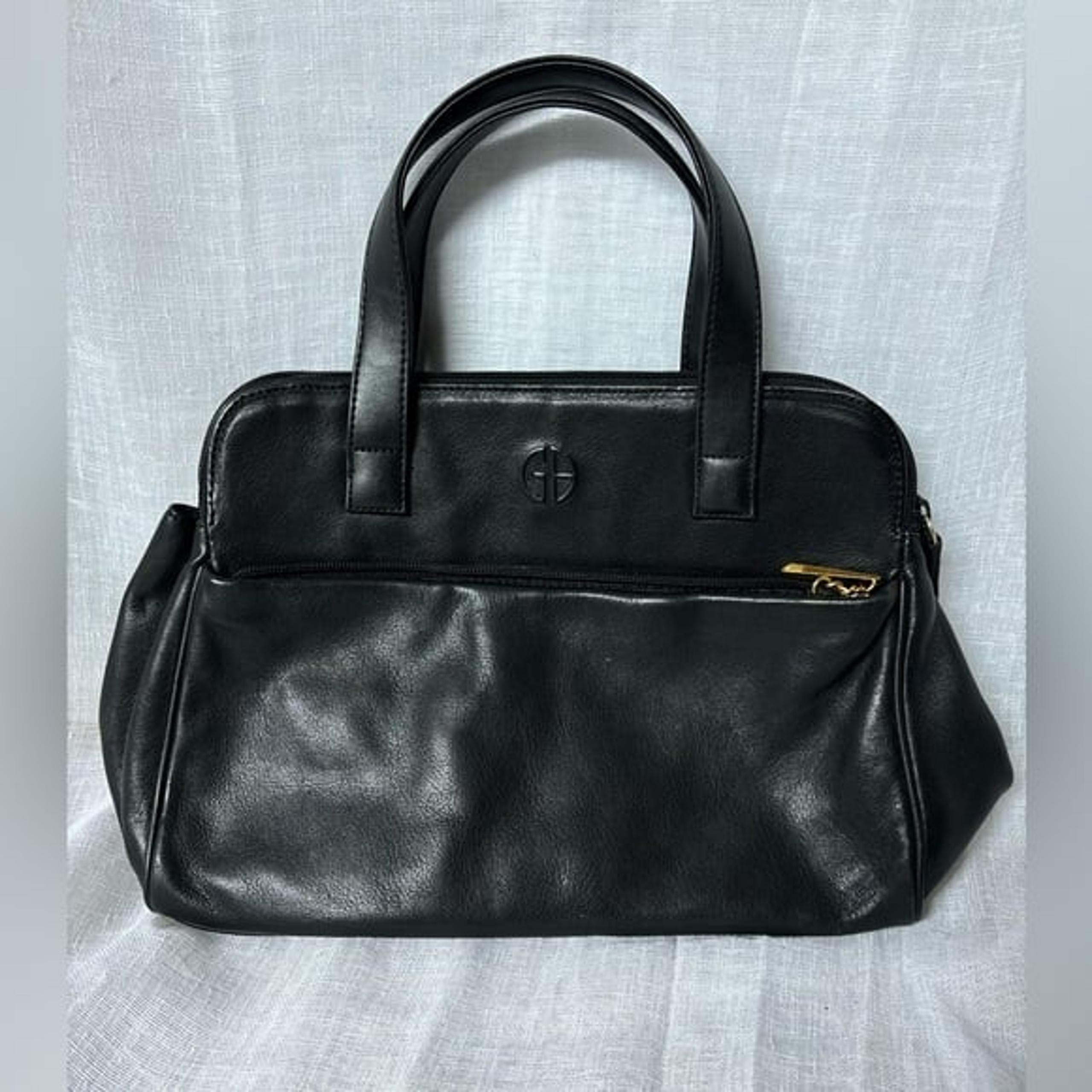 Giani Bernini multi pocket genuine leather black pocket book purse