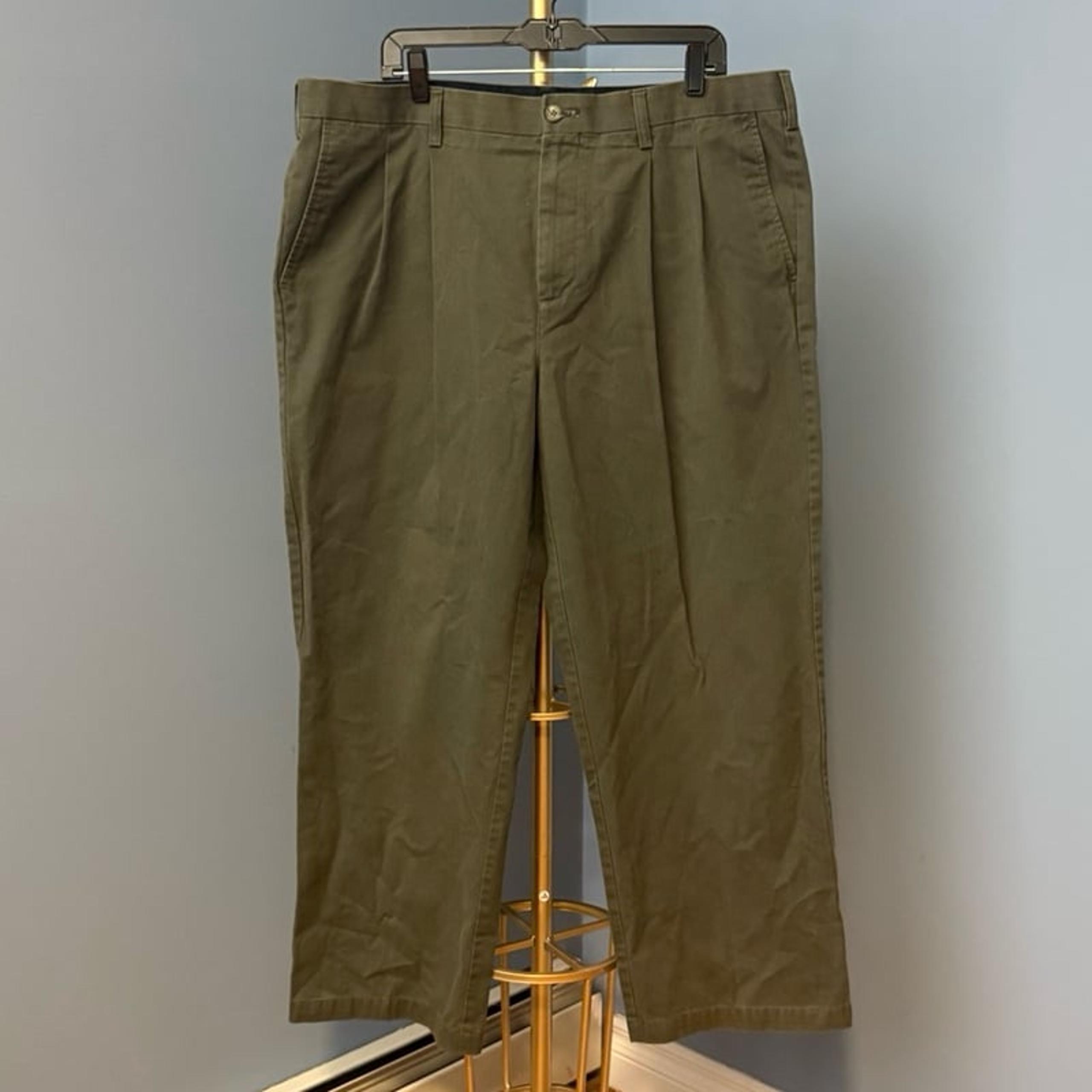 ❤️Croft & Barrow Men's Khaki Pants - Size 40