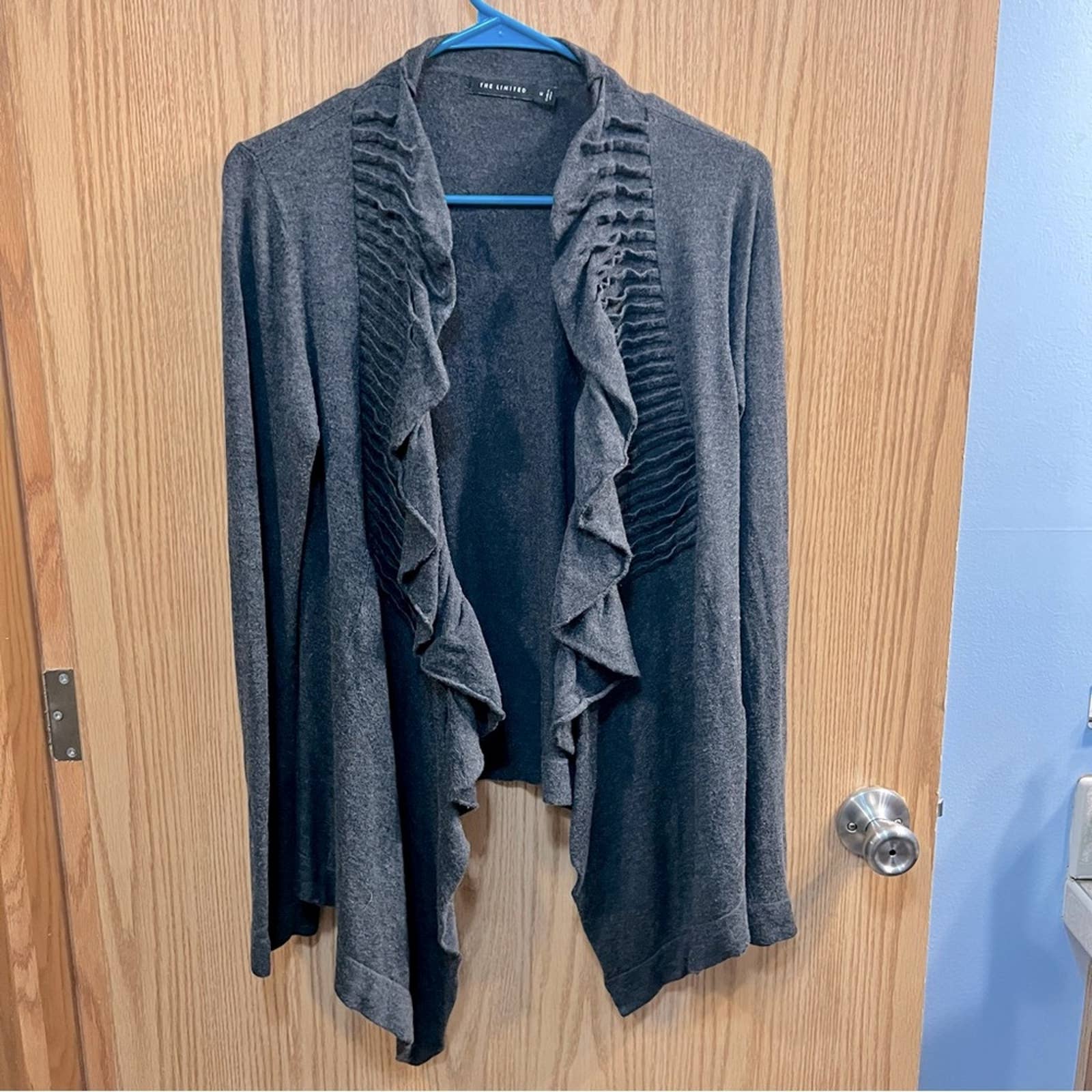 Open front outlet ruffle cardigan sweater