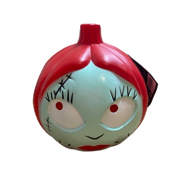 Nightmare Before Christmas Sally Blow Mold Plastic Light Up Pumpkin Halloween