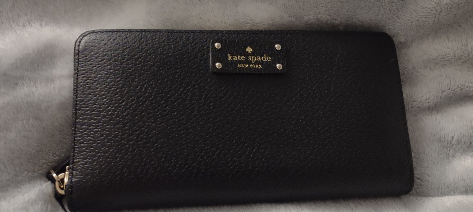Kate Spade black wallet 8x4 new used once perfect condition