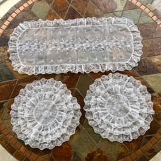 Vintage Doily Set