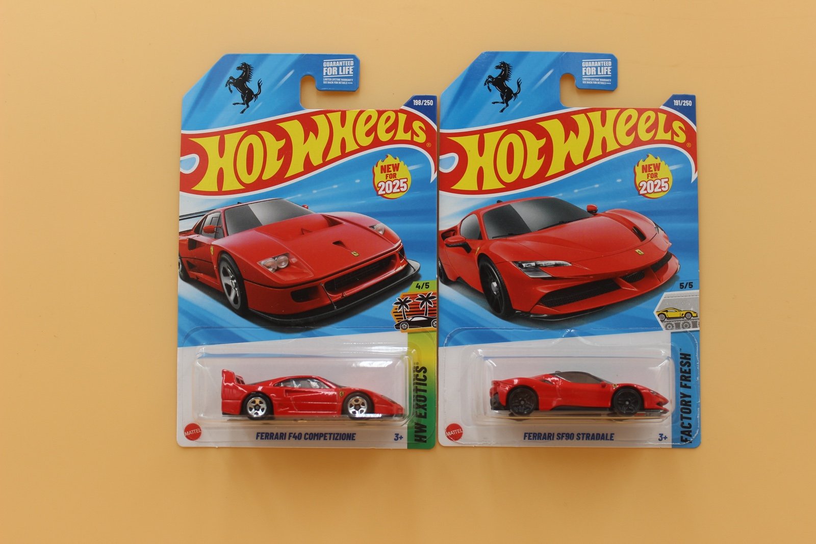 Hot Wheels Ferrari SF90 Stradale and Ferrari F40 Competizione