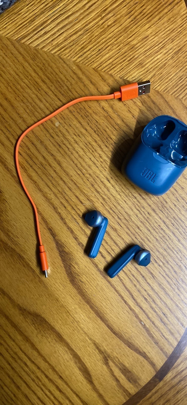 Jbl tune 225