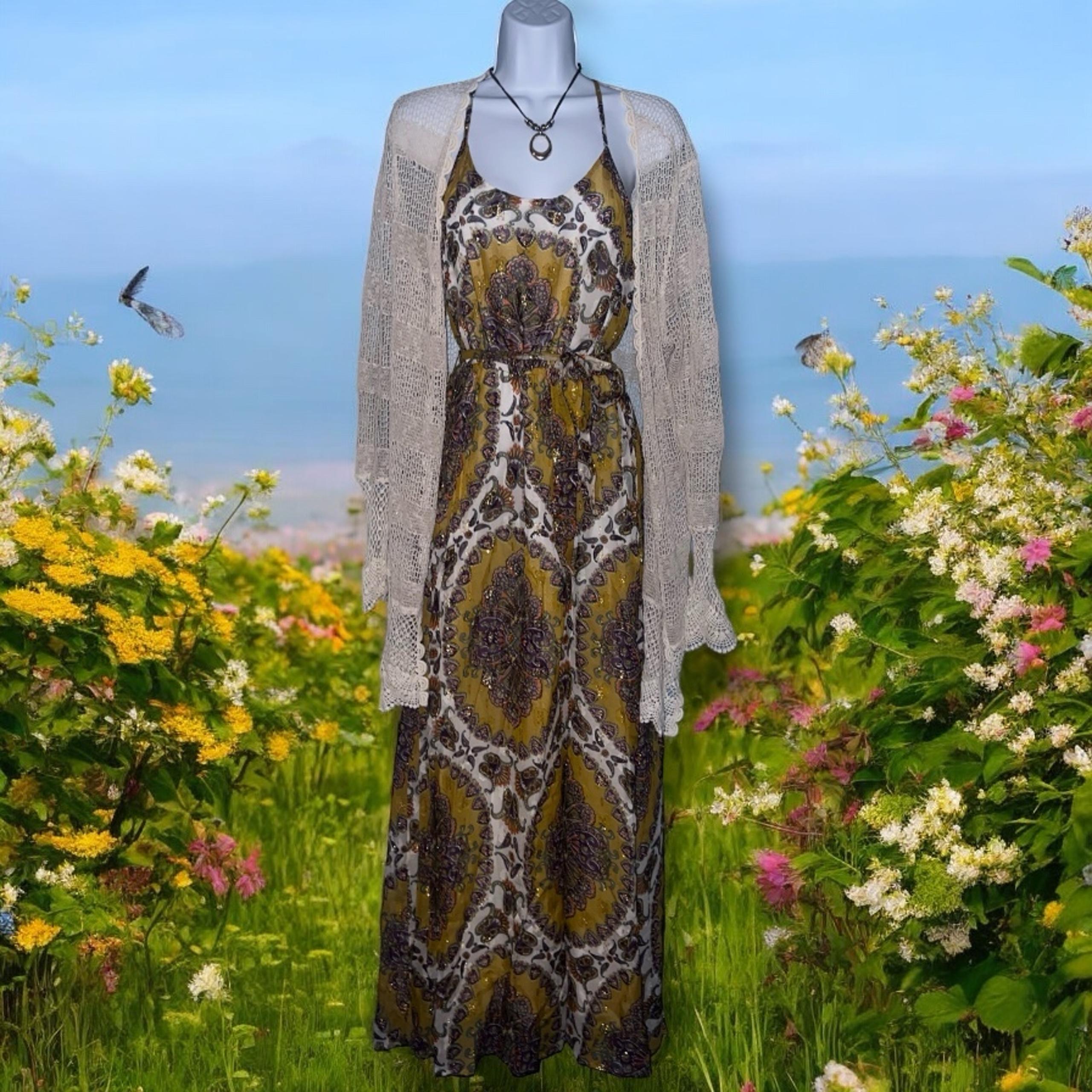 Anthropologie Akemi + Kin Metallic Detail Medallion Paisley Print Maxi Dress