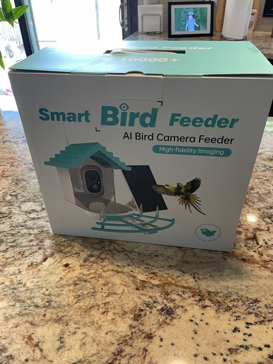Smart Bird Feeder with Camera Solar Powered & AI Bi rd Identification, 2.4Ghz Wi