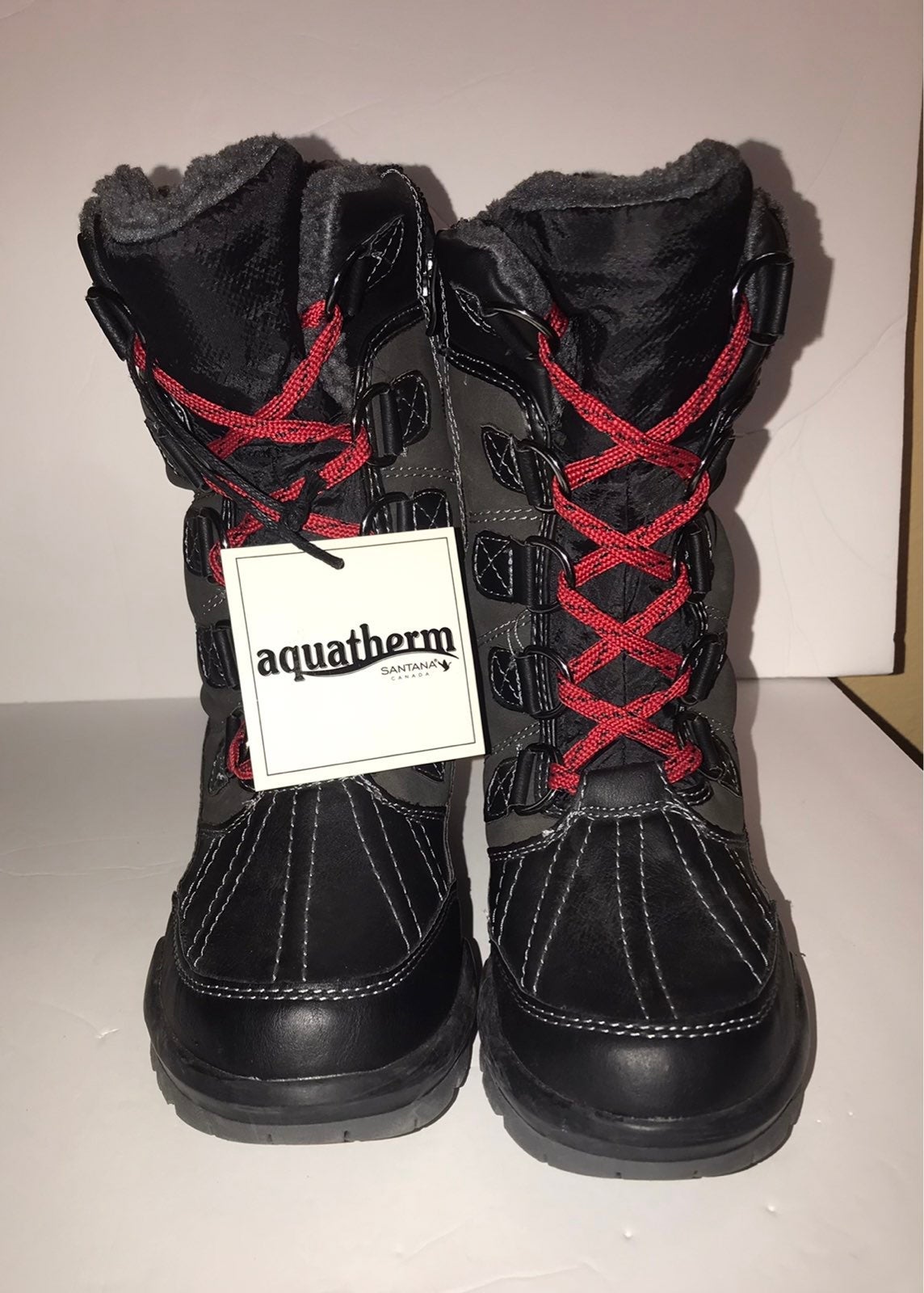 Aquatherm by Santana Canada Womens Cold Weather Boots with Red Laces - Size 6M