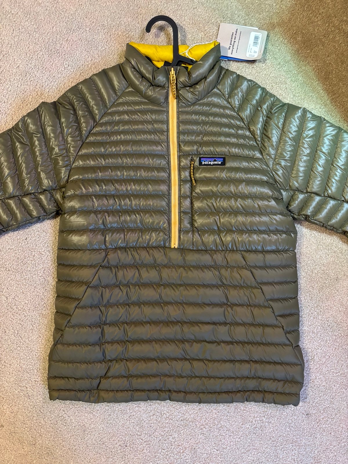 Green Patagonia down half zip new with tags!