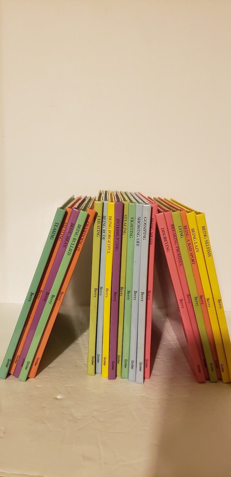 Set of 20 Joy Berry Help Me Be Good Books