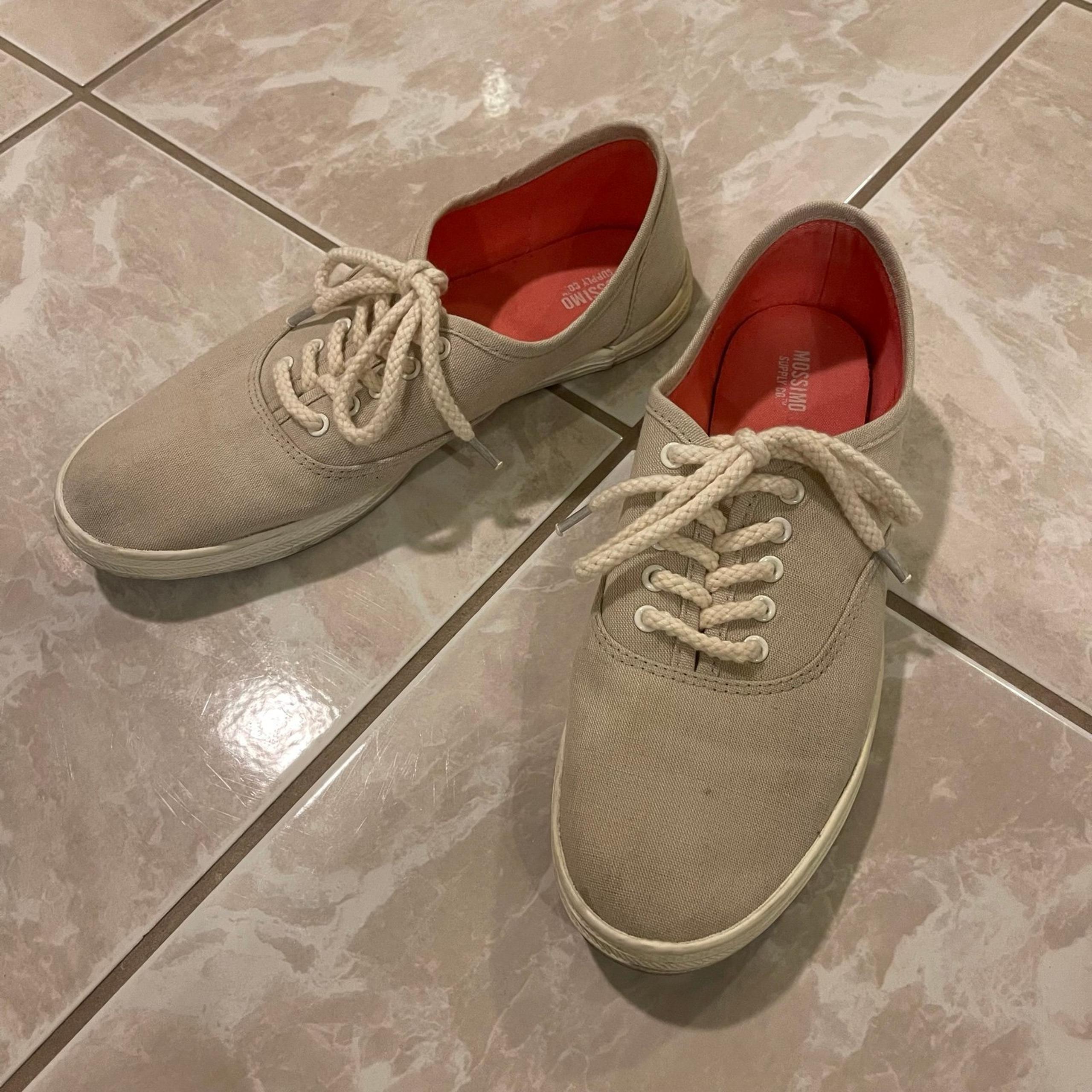 Mossimo Supply Co. Canvas Shoes