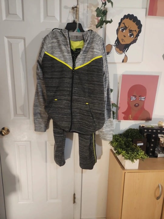 Casual hiking sportswear