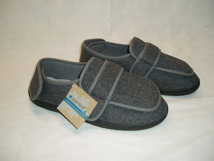mens memory foam slippers