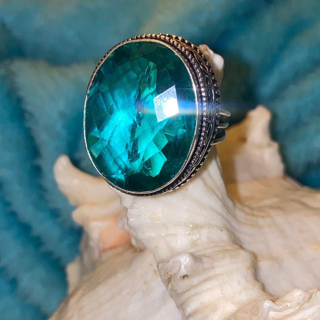Sparkly Quartz statement gem ring 6.5 -7