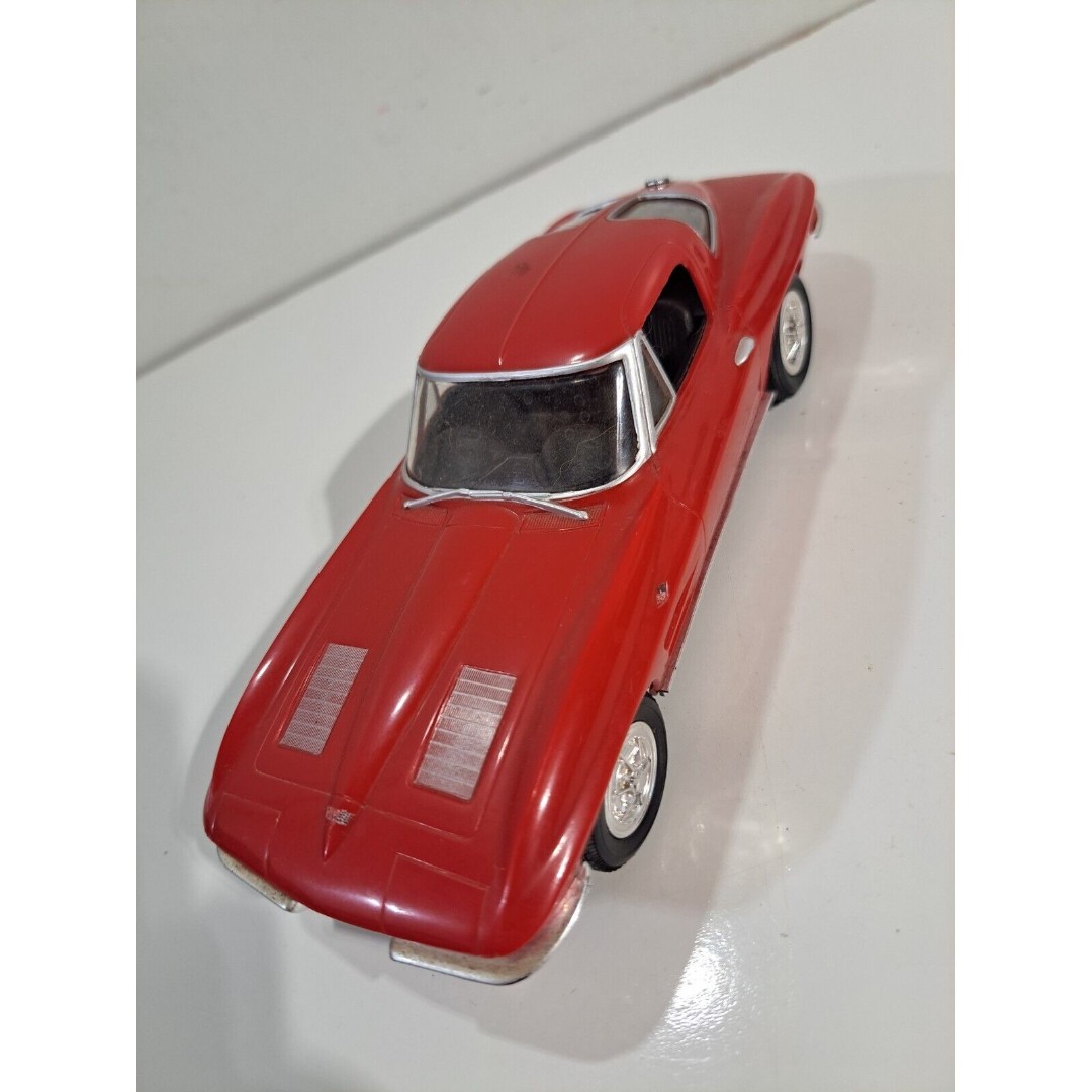 Revell Plastic 1/25 Scale Red 1963 C2 Chevrolet Corvette Split Window Promo Car