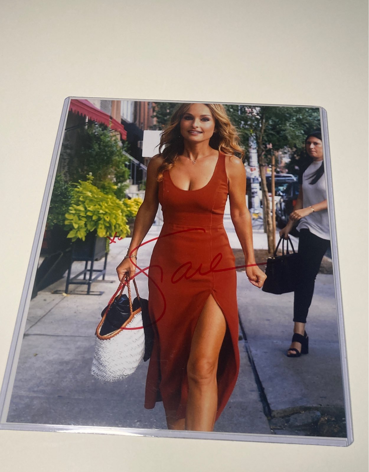 Autograph Giada De Laurentiis 8x10