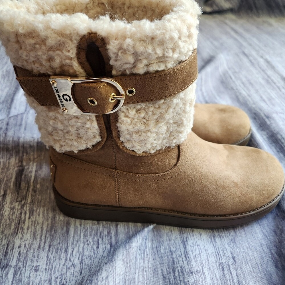 GBG Los Angeles NWOB Aussie Furry Tan Faux Suede Fur Sherpa Boots Sz 7.5