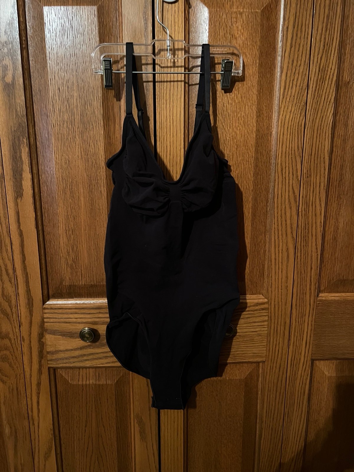 SKIMS SEAMLESS SCULPT BRIEF BODYSUIT