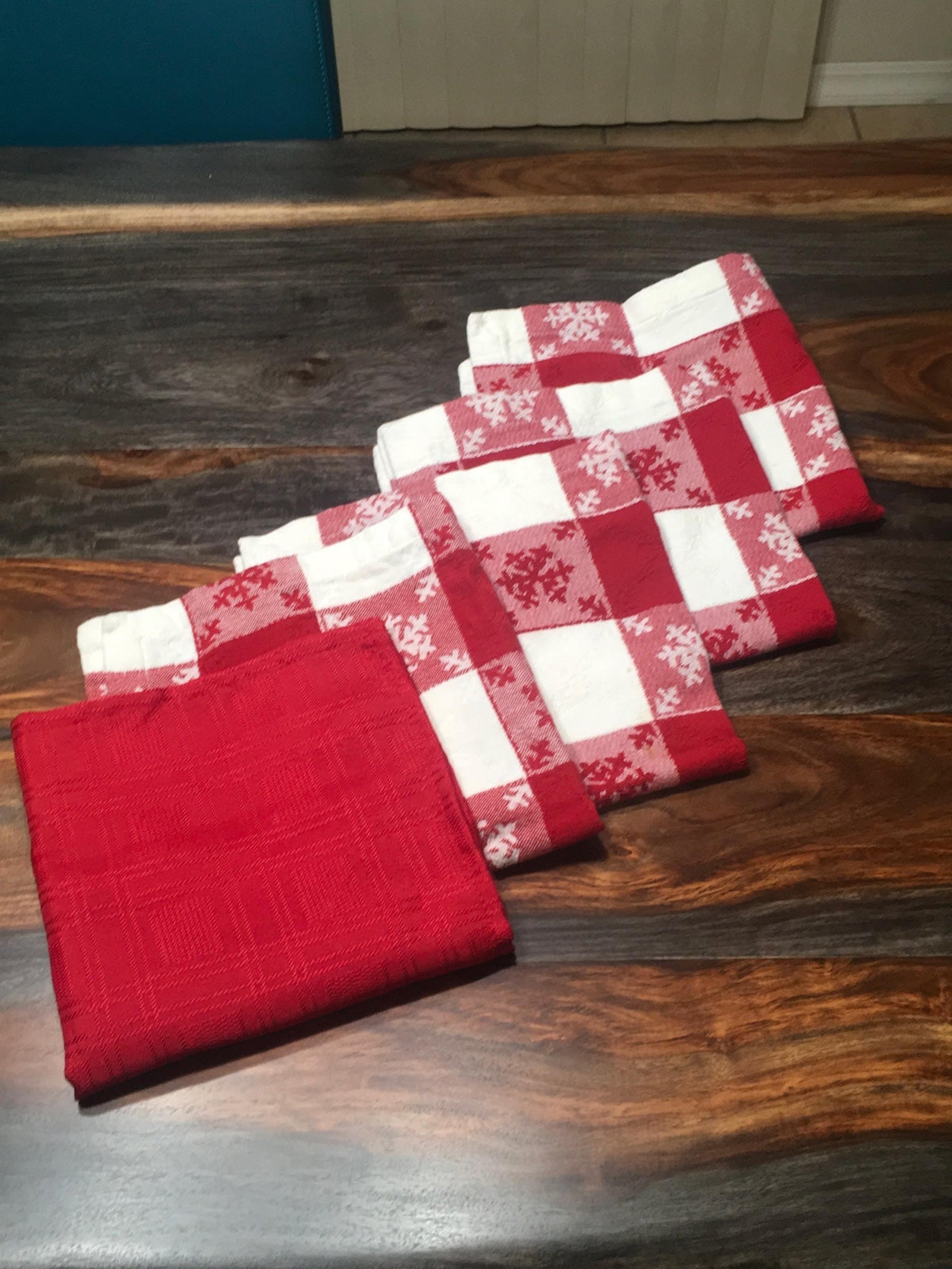 World Market Snowflake Cloth Christmas Napkins  + Polka Dots Holiday Decor