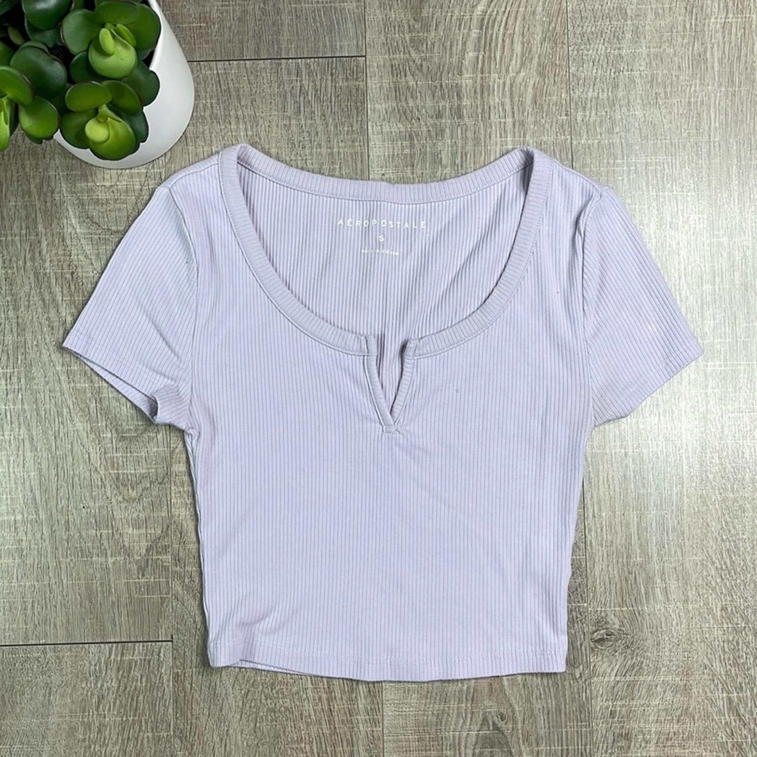 AEROPOSTALE Women's Lavender Ribbed Scoop V-Neck Cropped Short Sleeve Top